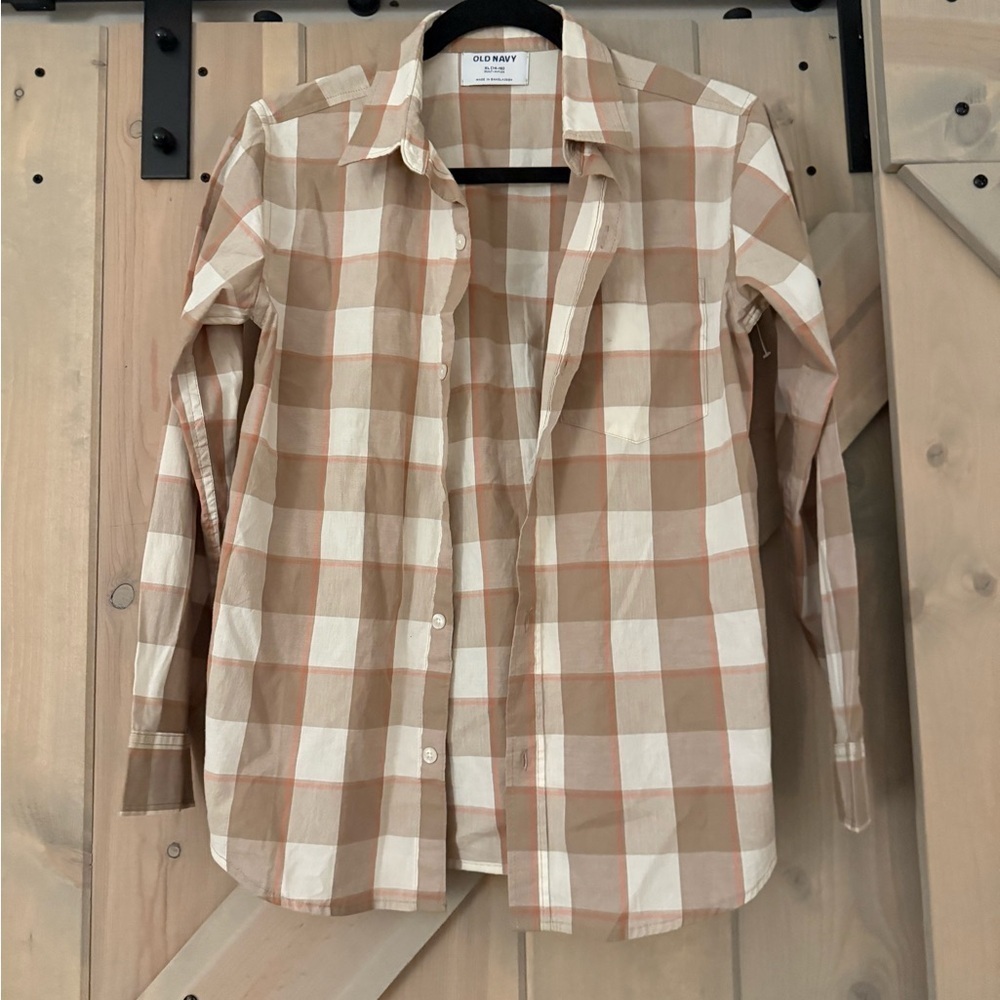 NWOT Old Navy Tan and White Plaid Shirt
